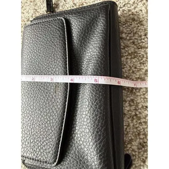 Black Relic Vegan Leather Textured Classic Designer Crossbody Bag - Picture 6 of 7